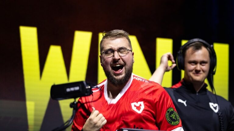 MOUZ